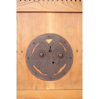 総欅 格子蔵戸　W113YD 白木に浮き立つ　黒い金具