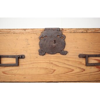 特殊金具 杉の衣装箪笥　C409 