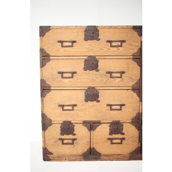 特殊金具 杉の衣装箪笥　C409 