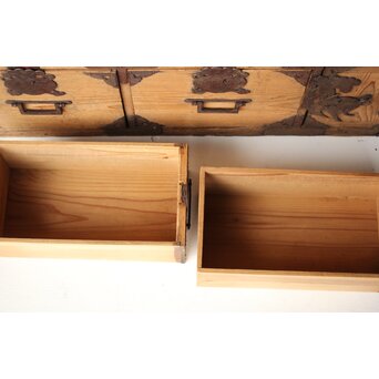 特殊金具 杉の衣装箪笥　C409 