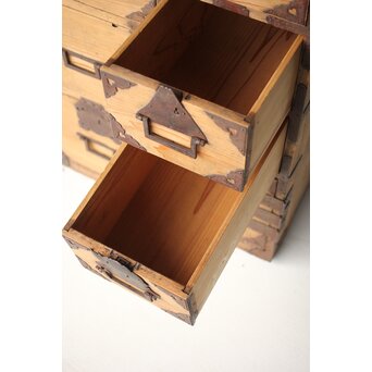 特殊金具 杉の衣装箪笥　C409 