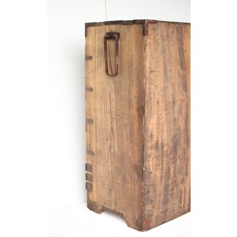 特殊金具 杉の衣装箪笥　C409 