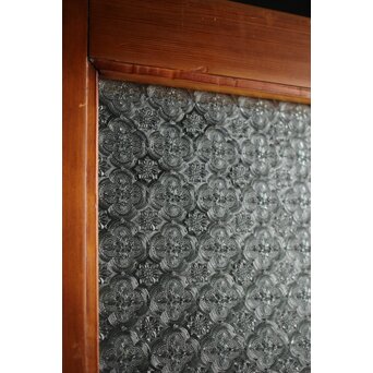 大判フローラガラスの戸　GD0185 可愛らしいデザインのガラス