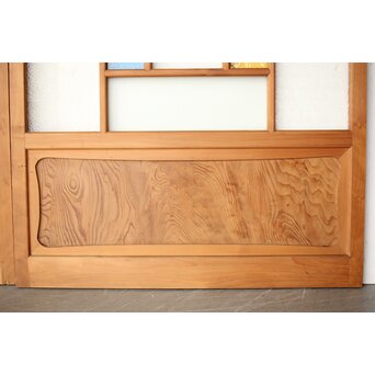 松皮菱組子 色ガラスの建具 2枚1組　GD0188Y 腰板の板目も美しく　更に縁も化粧