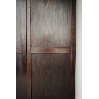 一枚板 飴色建具 2枚1組　B1043 帯が入りますが　上下それぞれ一枚板のように見えます