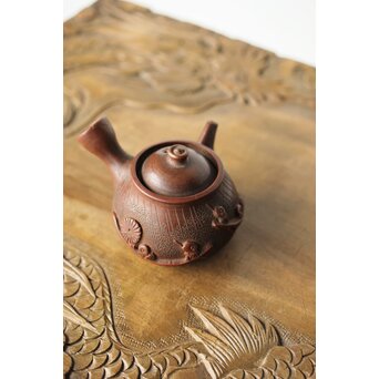 聴松園 米和亭造 竹根意 船乗図 朱泥急須　P418 