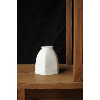 幾何学紋 プレスガラス六角照明　A074