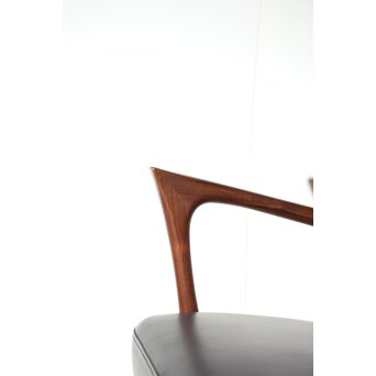 旭川家具 匠工芸 CREER 1人掛ソファ　T464 