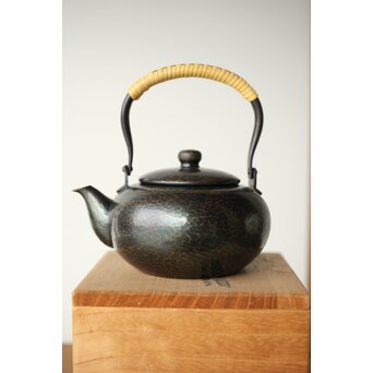 玉川堂 荒肌銅製急須 鎚起銅 小湯沸 共箱　M378 