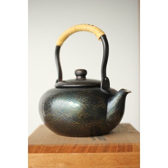 玉川堂 荒肌銅製急須 鎚起銅 小湯沸 共箱　M378 