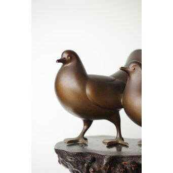 探勝作 孔雀鳩 置物　M380 