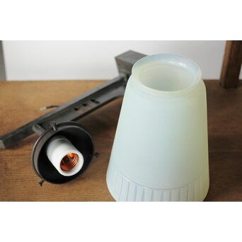 オパール切子シェードのブラケット照明　A078 