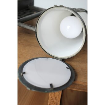 洋館 ブラケット壁付照明　A079 開閉は丁寧に