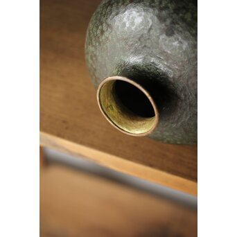 亮平作 打出紋 銅花器　M381 