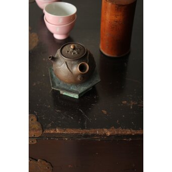 経筒の底 茶銚敷/急須台　M382 