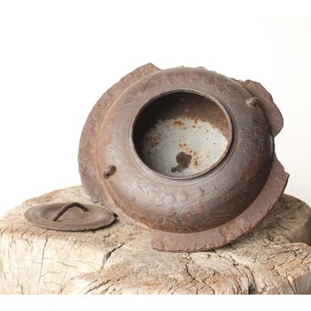 平蜘蛛釜/透木釜　M383 