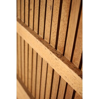 ラワン巾着格子蔵戸　W121Y 黒ずんでいる部分が　金網の跡です