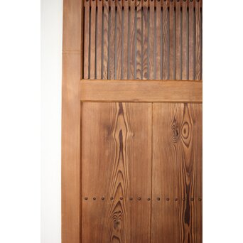 幅広格子蔵戸　W122YD 格子も腰板も　うずくりの仕上がり