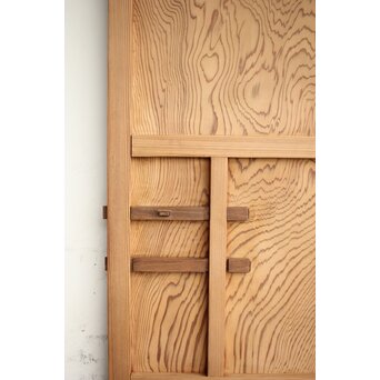 良杢目 一枚板杉の雪隠戸　B1054 