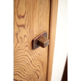 良杢目 一枚板杉の雪隠戸　B1054 