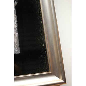 三谷吾一 月 漆額　Q346 内側のガラスによごれ