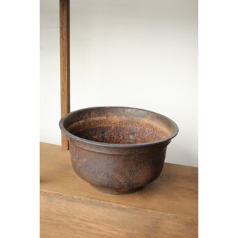 鉄仏餉鉢風 鉄打出 羊歯七宝瓶掛 M387 