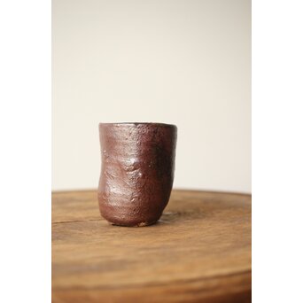 沖縄の鬼才 國吉清尚/国吉 焼締 湯呑 酒杯 共箱　P438