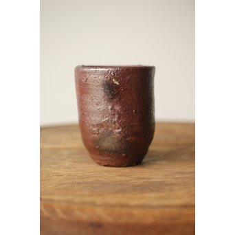 沖縄の鬼才 國吉清尚/国吉 焼締 湯呑 酒杯 共箱　P438 