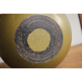 津田信夫/大寿 ブロンズ 蝶紋花瓶　M389 