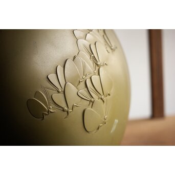 津田信夫/大寿 ブロンズ 蝶紋花瓶　M389 