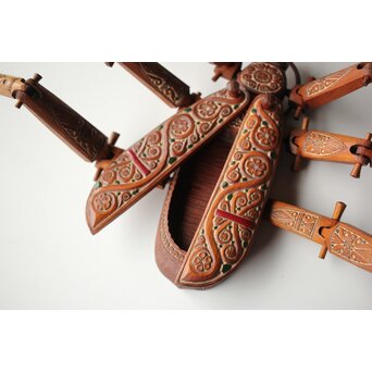 アイヌ工芸 自在木彫 天牛　X429 