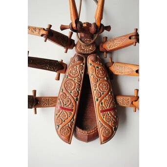 アイヌ工芸 自在木彫 天牛　X429 