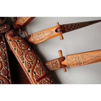 アイヌ工芸 自在木彫 天牛　X429 