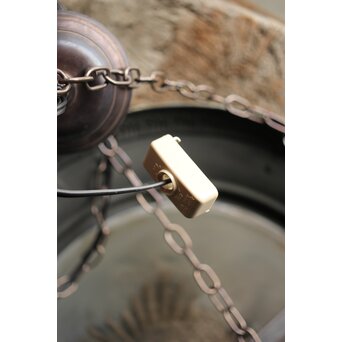 大きな切子半球照明　A087 先端はシーリング金具仕様です