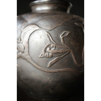 在銘 蘭 純銀打出花瓶　M393 