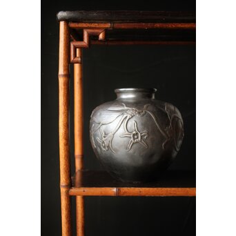 在銘 蘭 純銀打出花瓶　M393 