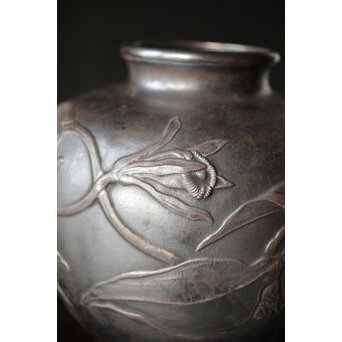 在銘 蘭 純銀打出花瓶　M393 