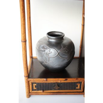 在銘 蘭 純銀打出花瓶　M393 