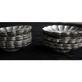 唐物 菊型厚手錫 茶托 20枚　M398 