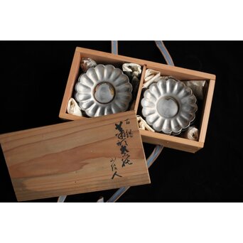 唐物 菊型厚手錫 茶托 20枚　M398 