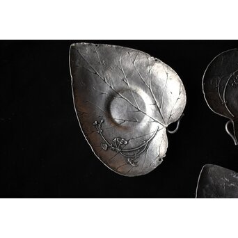 三代 本間琢斎 秋海棠 鋳錫茶托 七客 六代琢斎識箱　M402 