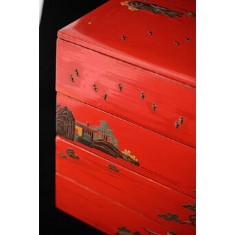 琉球王朝時代 堆錦 朱漆山水楼閣段重　Q353 