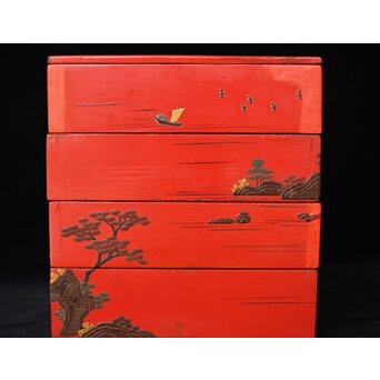 琉球王朝時代 堆錦 朱漆山水楼閣段重　Q353 