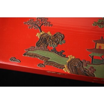 琉球王朝時代 堆錦 朱漆山水楼閣段重　Q353 