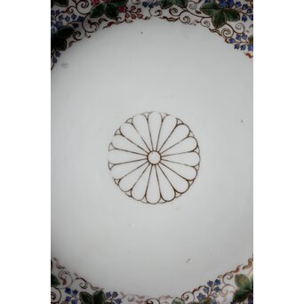 幻の明治伊万里「精磁会社謹製」菊桐紋色絵 皿 2枚 明治期　P453 