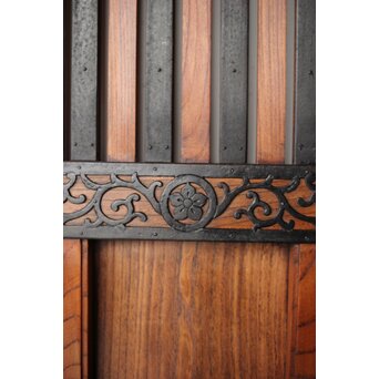 金具尽 総欅格子蔵戸　W0139Y 唐草に家紋