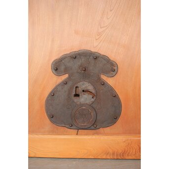 良杢 欅一枚板蔵戸　W0144Y 