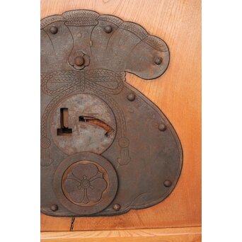 良杢 欅一枚板蔵戸　W0144Y 