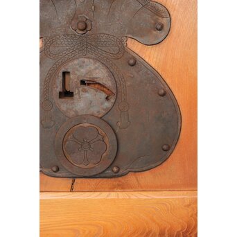 良杢 欅一枚板蔵戸　W0144Y 