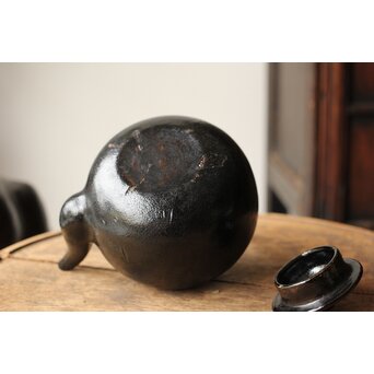 後楽園焼 黒楽汁次　P461 